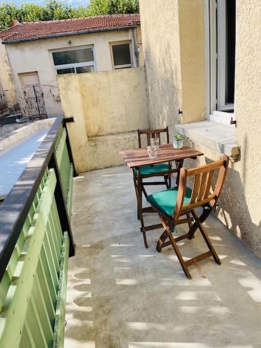 Chez Leo I - Appartement T2 Proche Tricastin Bollene Exterior photo